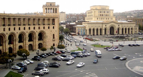 İrəvanda banka hücum: 60 min dollar oğurlandı