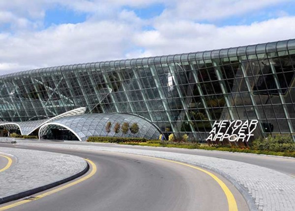 Heydər Əliyev Beynəlxalq Aeroportunda əlavə avtobus dayanacağı olacaq