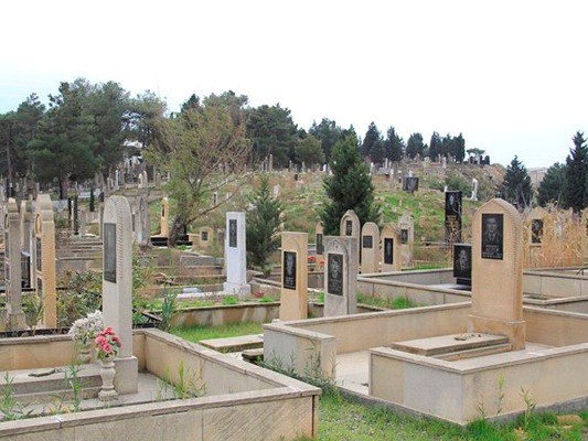 Dəbdəbəli qəbir daşlarına icazə verilməyəcək