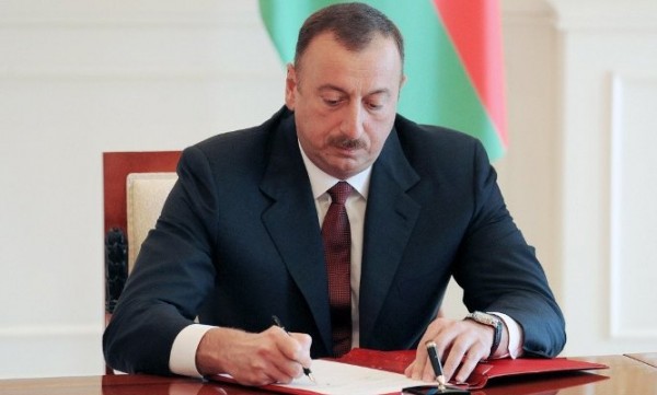 Hadi Rəcəbli və Musa Qasımlı mükafatlandırıldı