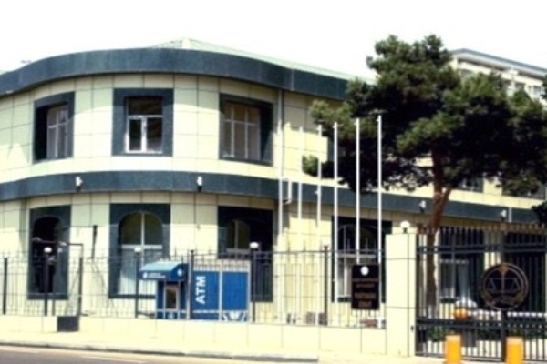 Dustaqların qaçmasında suçlu olan “nadzorlar”a yeni ittiham verildi