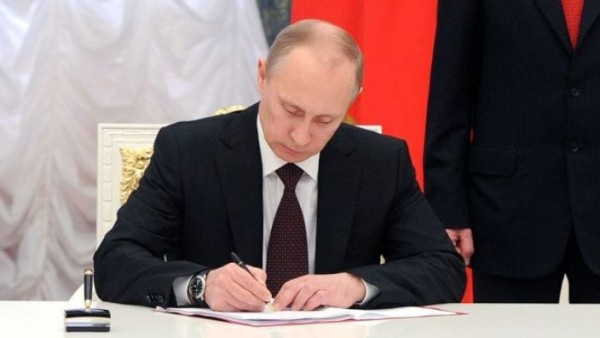 Putin azərbaycanlı həkimlə bağlı sərəncam imzalayıb - FOTO