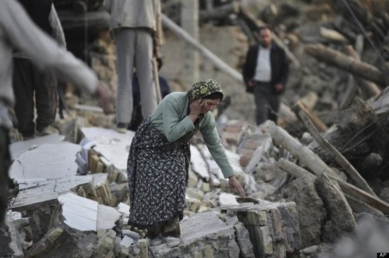 İranda zəlzələ qurbanlarının sayı 530 nəfərə çatıb