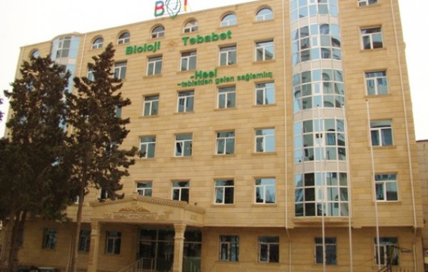 Klinikada xanımı təhqir edib, pulunu mənimsədilər?