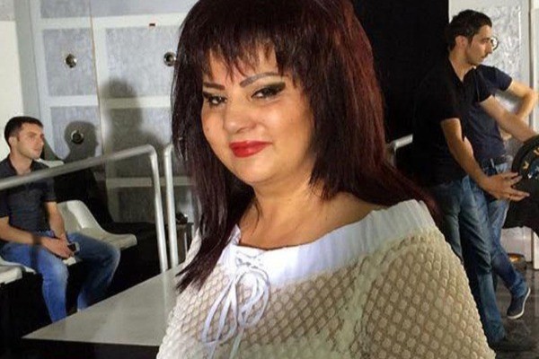 "Kişilik avtoritetlərdə olur" - Avtoritetlə görüntüsü yayılan Zöhrə Abdullayeva DANIŞDI