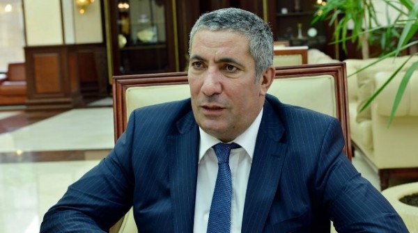 “63 yaşında necə daş daşıyıb, asfalt töksünlər? - YAP-çı deputat