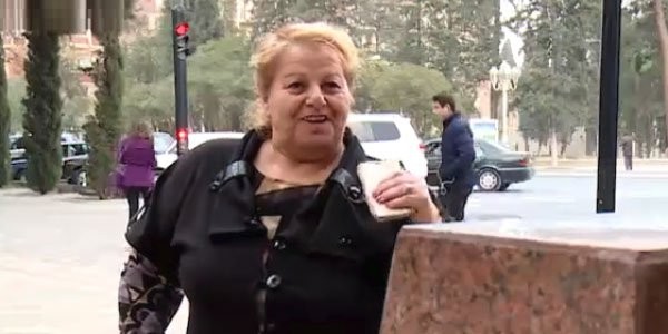 30 ildən sonra Gəncəyə gələn erməni qadın