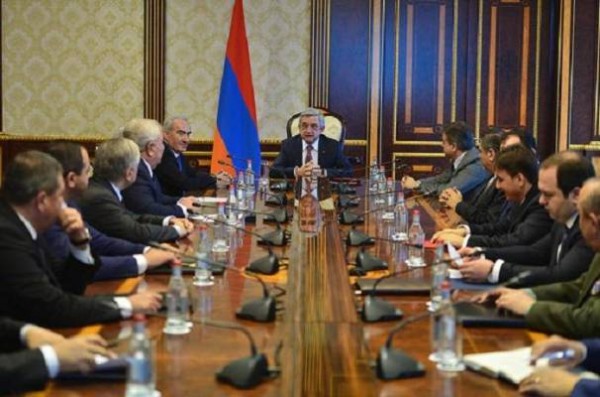 Sarkisyan Təhlükəsizlik Şurasını topladı