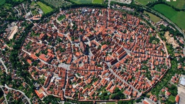 Bu qəsəbənin dünyada tayı-bərabəri yoxdur - FOTO