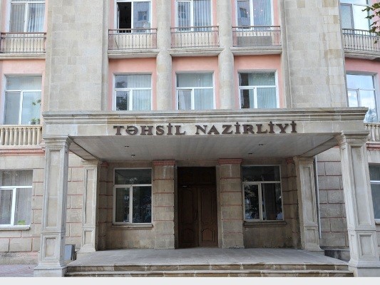 2018-ci ilin yanvarından müəllimlərin maaşı artırılacaq - NAZİRLİK