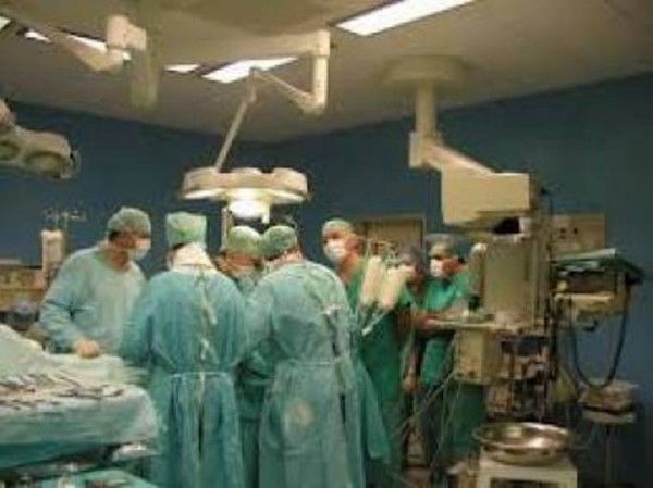 Özəl klinikada növbəti faciə-Tələbə əməliyyat zamanı öldü – FOTO