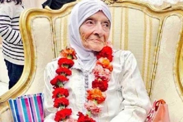 92 yaşında islamı qəbul etdi - Foto