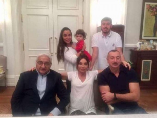 İlham Əliyevin ad günündən – FOTOLAR
