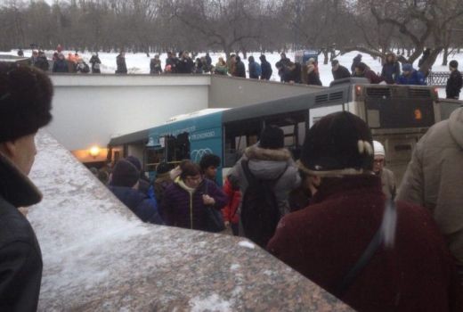 Moskvada avtobus piyada keçidinə girib: 5 nəfər ölüb, 15 nəfər yaralanıb