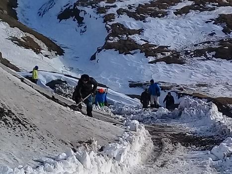 Qərargah: Alpinistlərin axtarışına "Mi-17" helikopteri və peşəkar alpinistlər cəlb edilib