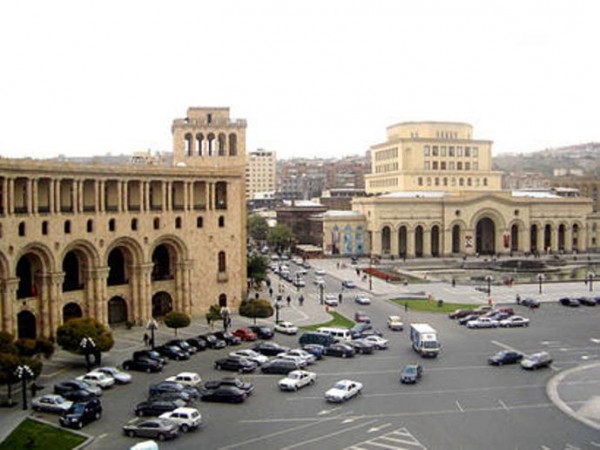 Ruslar İrəvanı seçdilər