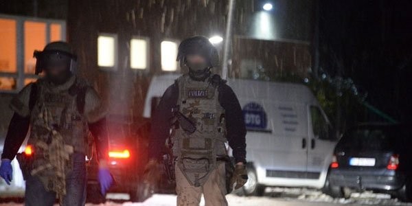 Almaniyada şok olay: azərbaycanlı ailə polisi girov götürdü - TƏFƏRRÜAT