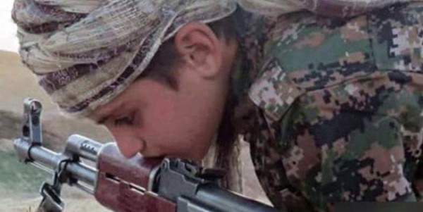 YPG uşaqları döyüşə hazırlayır - Xəbərdarlıq