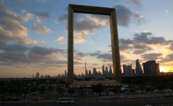 Ərəblər boş çərçivə üçün 50 milyon avro verdilər - "Dubai Frame"dən FOTOLAR