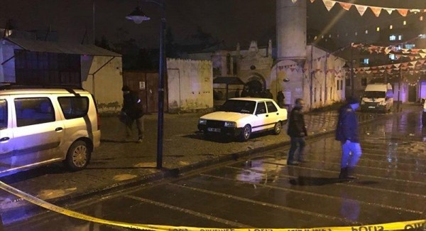 Terrorçular Türkiyəyə raket zərbəsi endirdi - Video