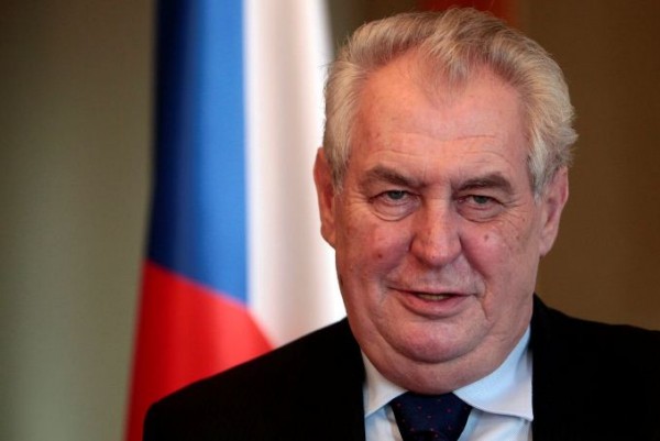 Miloş Zeman yenidən Çexiya prezidenti seçildi