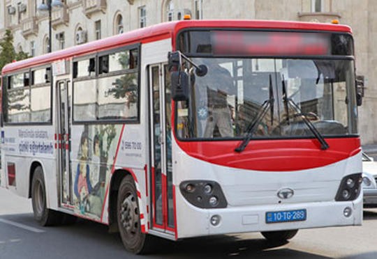 Bakıda avtobusda təhlükəli "macəra"
