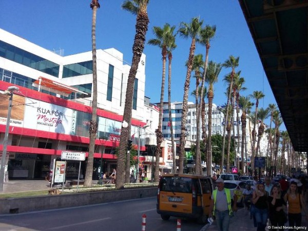 Xaricə gedən azərbaycanlı turistlərin sayı azalıb