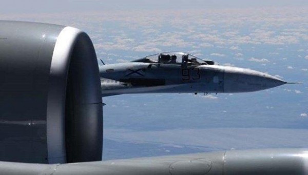 Rusiya sərhədində naməlum obyekt: Su-27 hərəkətə keçdi