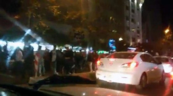 İranda yenidən kütləvi etirazlar başladı - Videolar