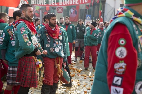 Festivalda portağal döyüşləri başladı