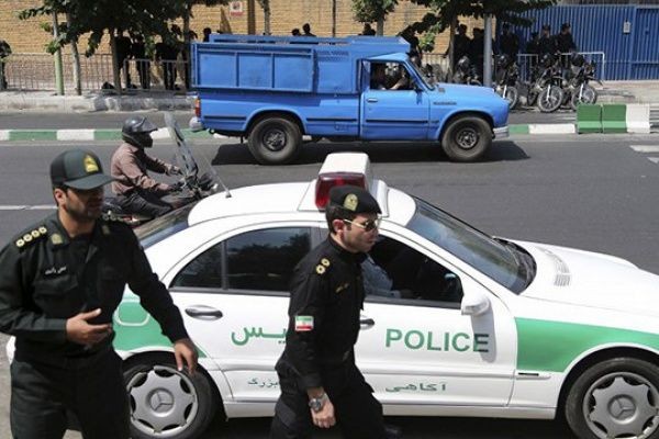 Tehranda baş verən iğtişaşlar nəticəsində 3 polis əməkdaşı ölüb