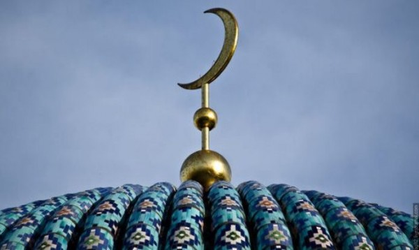 Azan səsi qorxuncdur, məscidləri azaldaq – Şok təklif