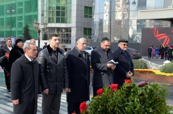 Yəhudilər "Ana harayı" abidəsini ziyarət etdi - Foto