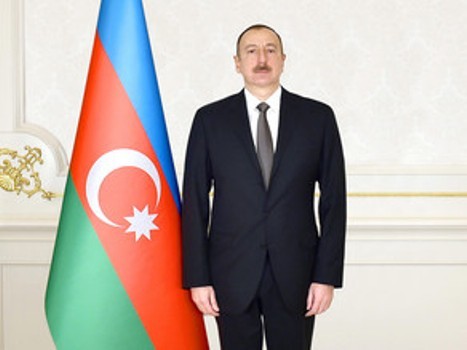 Prezident yanğın baş verən əraziyə gəlib