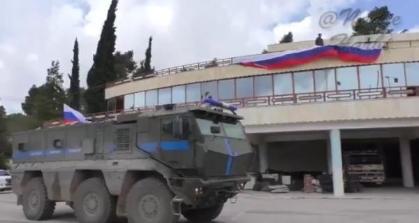 Rus bayrağı asaraq xilas olacaqlarını sandılar: YPG QƏRARGAHI YERLƏ-YEKSAN EDİLDİ - FOTOLAR