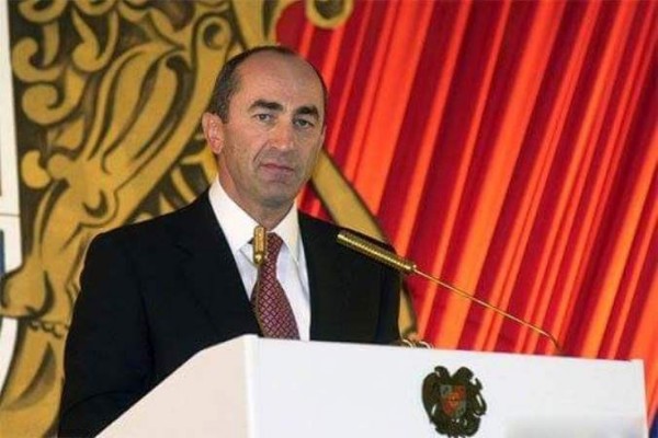 Köçəryanın başı tələb olunur