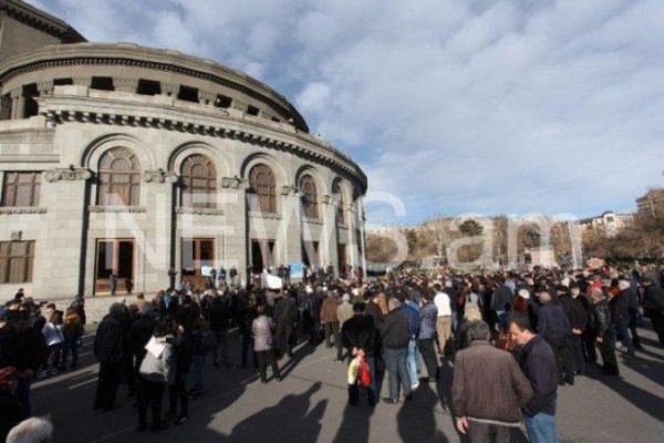 Yerevanda aksiya - Rejimin əbədiləşdirilməsinə qarşı... - FOTO