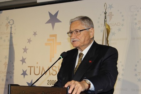 Türkiyənin keçmiş təhsil naziri vəfat edib