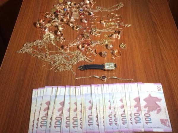 200 min manat pul və 100 minlik qızıl oğurlandı - Bakıda