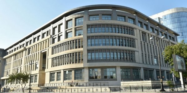 20 nömrəli məktəbin direktor müavini jurnalisti hədələdi (SƏS YAZISI/YENİLƏNİB)