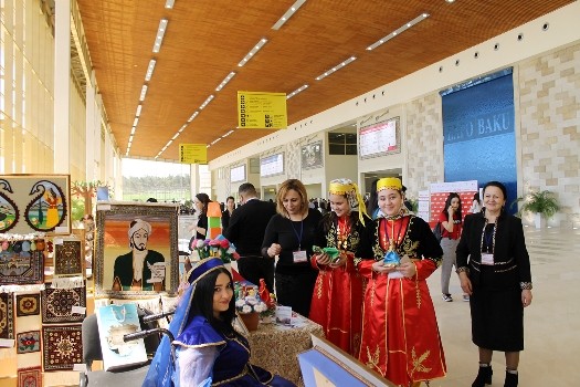 “Turizm və səyahətlər” sərgisində sağlamlıq  imkanları məhdud gənclərin əl işləri də nümayiş olunur