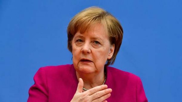 Angela Merkel: Almaniya Suriyaya mümkün hücumda iştirak etməyəcək