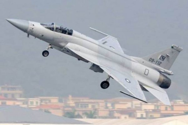 Azərbaycan Pakistandan döyüş təyyarələri alır
