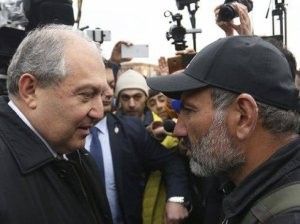 Ermənistan hakimiyyəti müxalifətlə danışıqlara başlayır