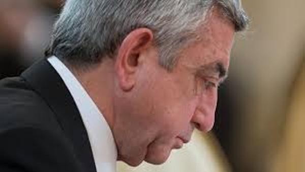 Sərkisyan istefa verdiyi gün anası ölüb