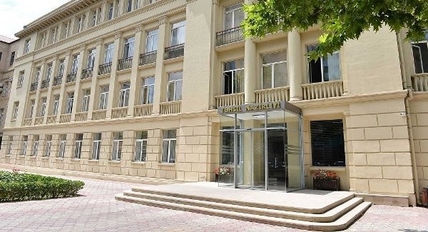 Nazirlik: Direktor və müəllimlərin işə qəbulu qaydalarında yenilik olacaq