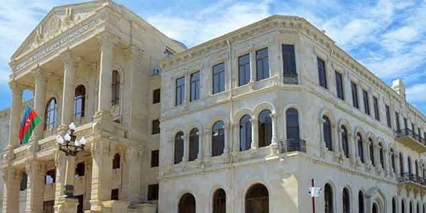 Bakıda 5 vəzifəli şəxs həbs olundu - RƏSMİ