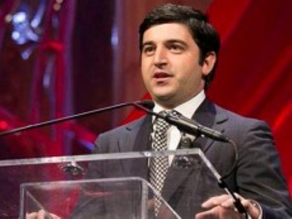 Ziya Məmmədovun oğlu 25 milyona Böyük Britaniya vətəndaşlığı alıb