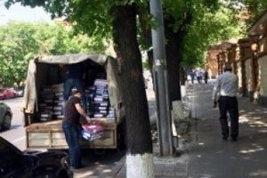 Ermənistan baş nazirinin iqamətgahındakı sənədlər çıxarılır