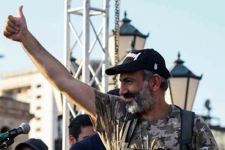 Nikol Paşinyan: Yeni hökumətin tərkibi "mövcud siyasi durumu əks etdirməlidir"